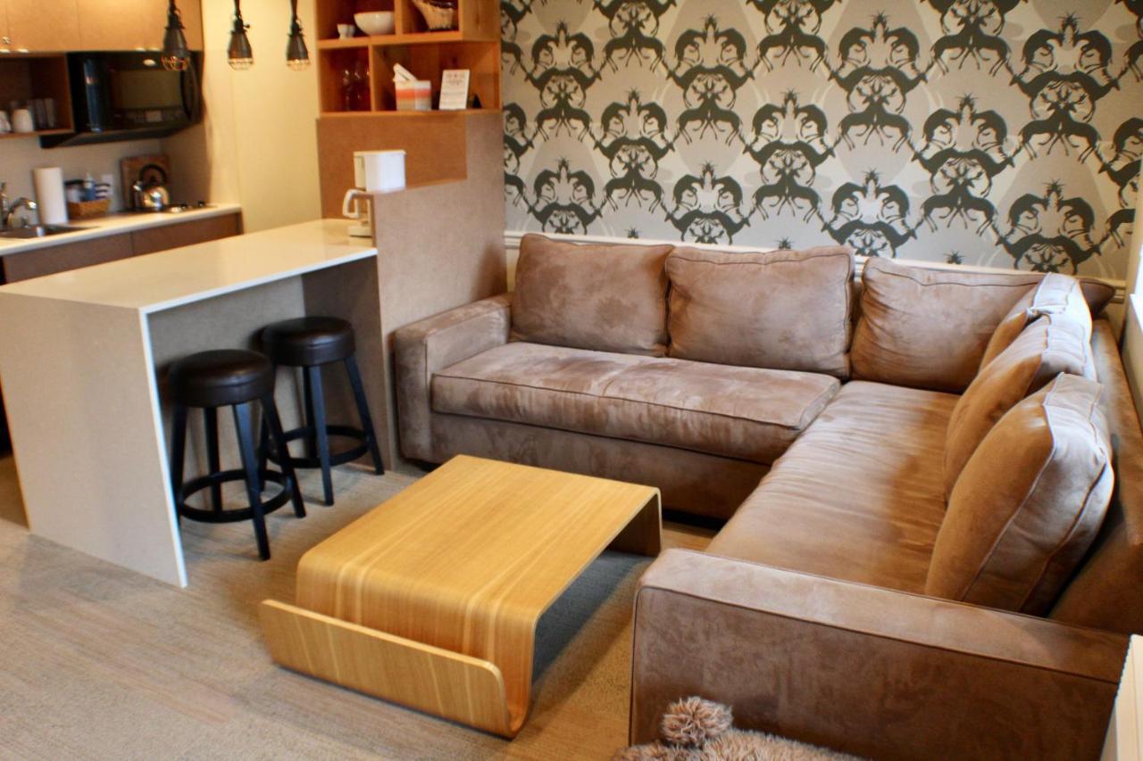Crystal Chalets Greenwater エクステリア 写真